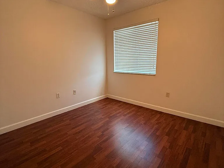 12631 SW 28th St — Photo 31