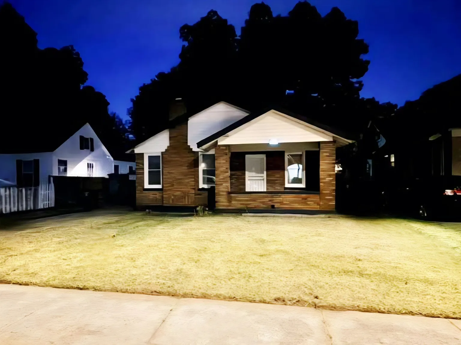 3 bed, 2.0 bath, 1261 sqft, $1,495 — Photo 1