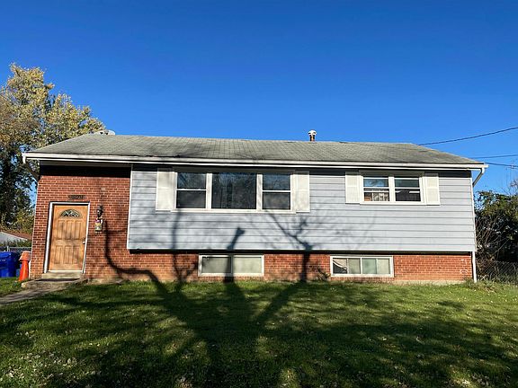 2nd image of 13601 Loyola St