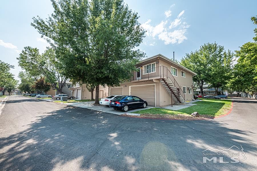 1st image of 692 Pine Meadows Dr