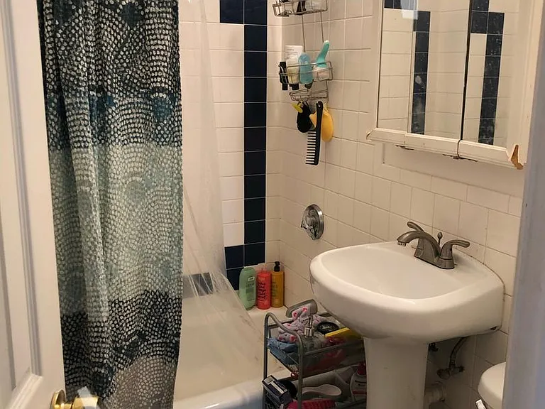 31 Egremont Rd #3C — Photo 9
