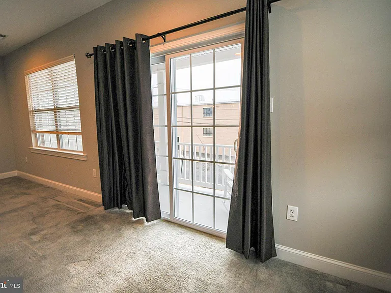 39 N Mitchell Ave — Photo 14