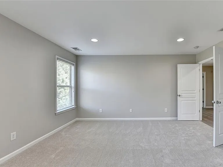 4805 Shelbourne Dr — Photo 59