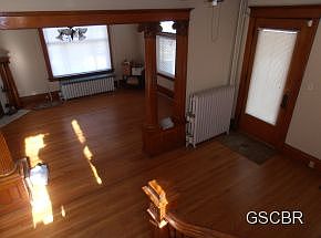 3rd image of 1821 Douglas St