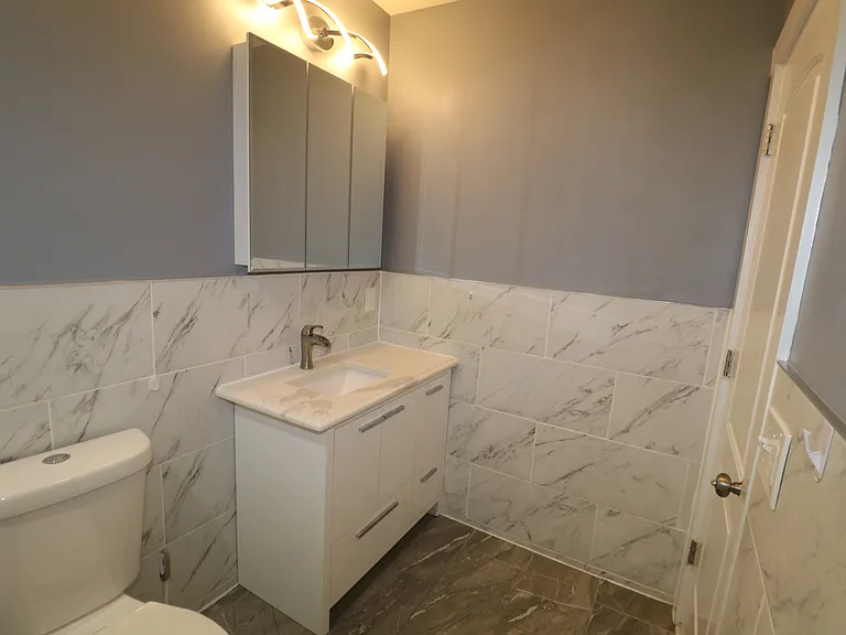 73 Franklin Ter #2 — Photo 23