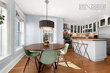 Sold by Citi Habitats