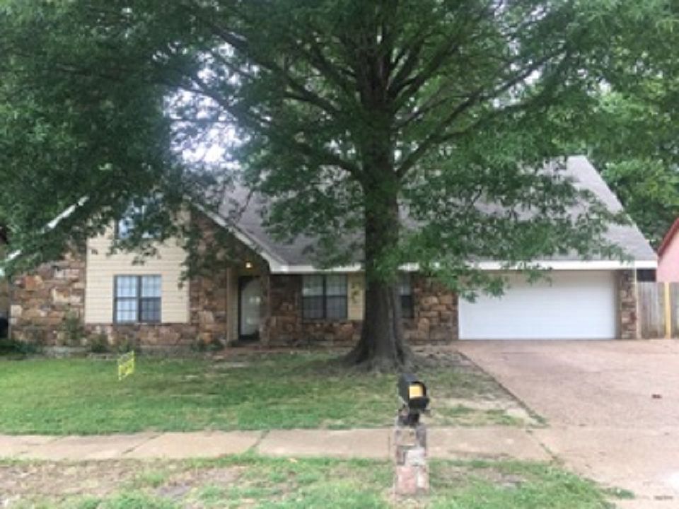 1st image of 4438 Northwood Hills Dr