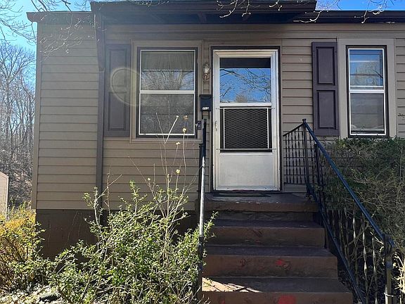3rd image of 712 4th St