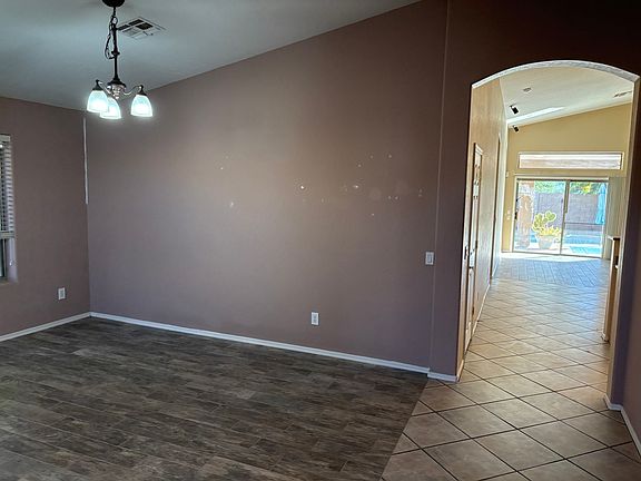 3rd image of 10661 E Pantera Ave