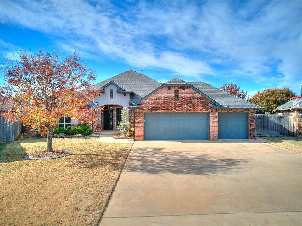 1st image of 321 SW 171st Ct