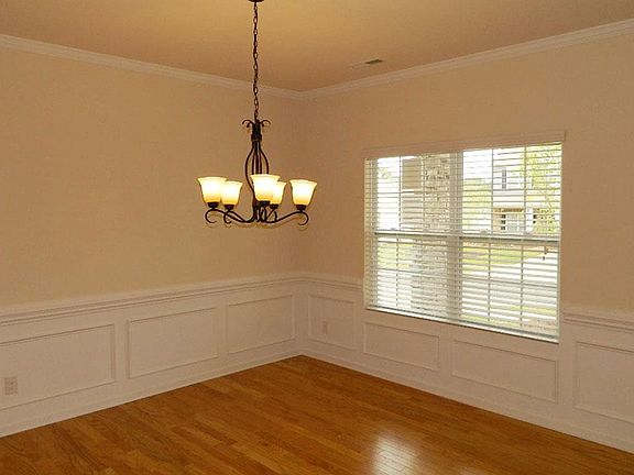 Located on 0040 in Sutton Mill - Park Collection in FORT MILL, SC