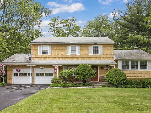 2982 manor st,yorktown heights,ny,1059 (0004of 31).jpg