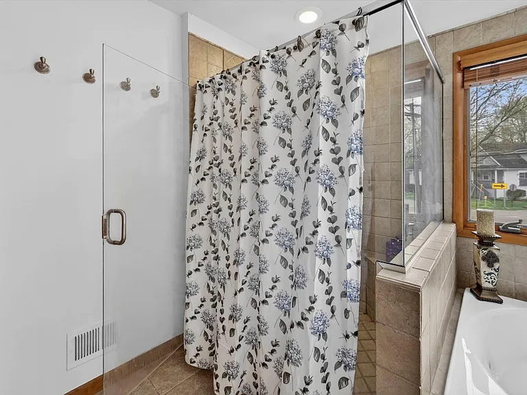 3341 Newton Rd — Photo 30