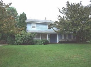 3600 S Loretta Ln, New Berlin, WI 53151