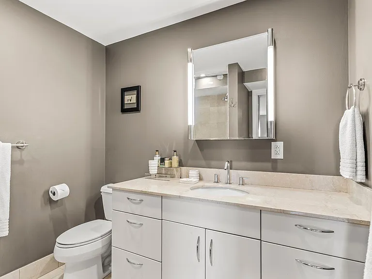 225 S 18th St #714 — Photo 19