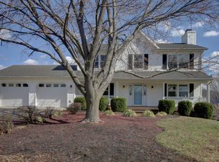 1932 High Crest Ct, Roanoke, VA