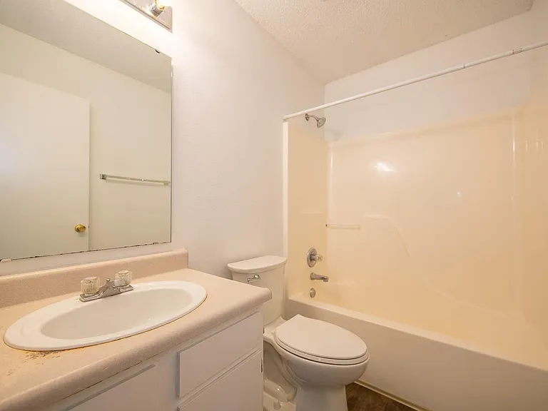 9661 Trail Dr — Photo 7