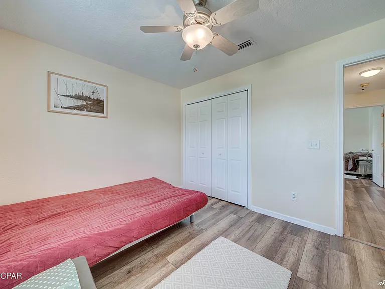 420 Water Oak Cir — Photo 18