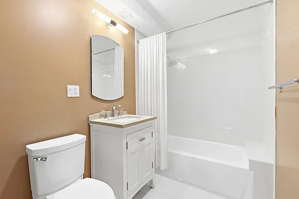 Rented by Compass | media 19