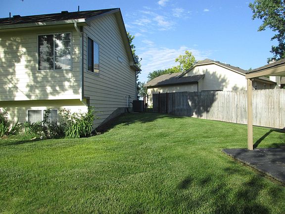 2nd image of 12705 W Hendryx Ct