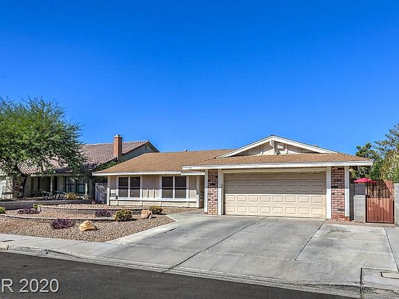 2nd image of 319 Oliveiro Ct