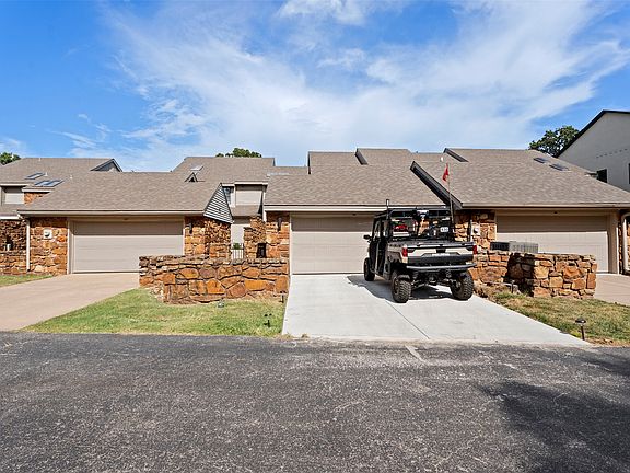 2nd image of 33601 Dogwood Clf APT 10