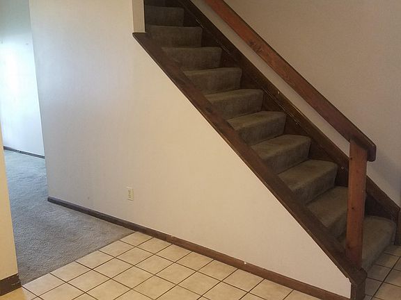 3rd image of 1577 Virginia Ave