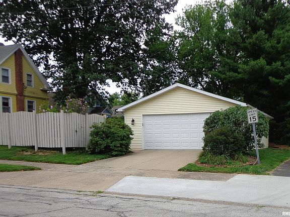 2nd image of 2137 Hampshire St