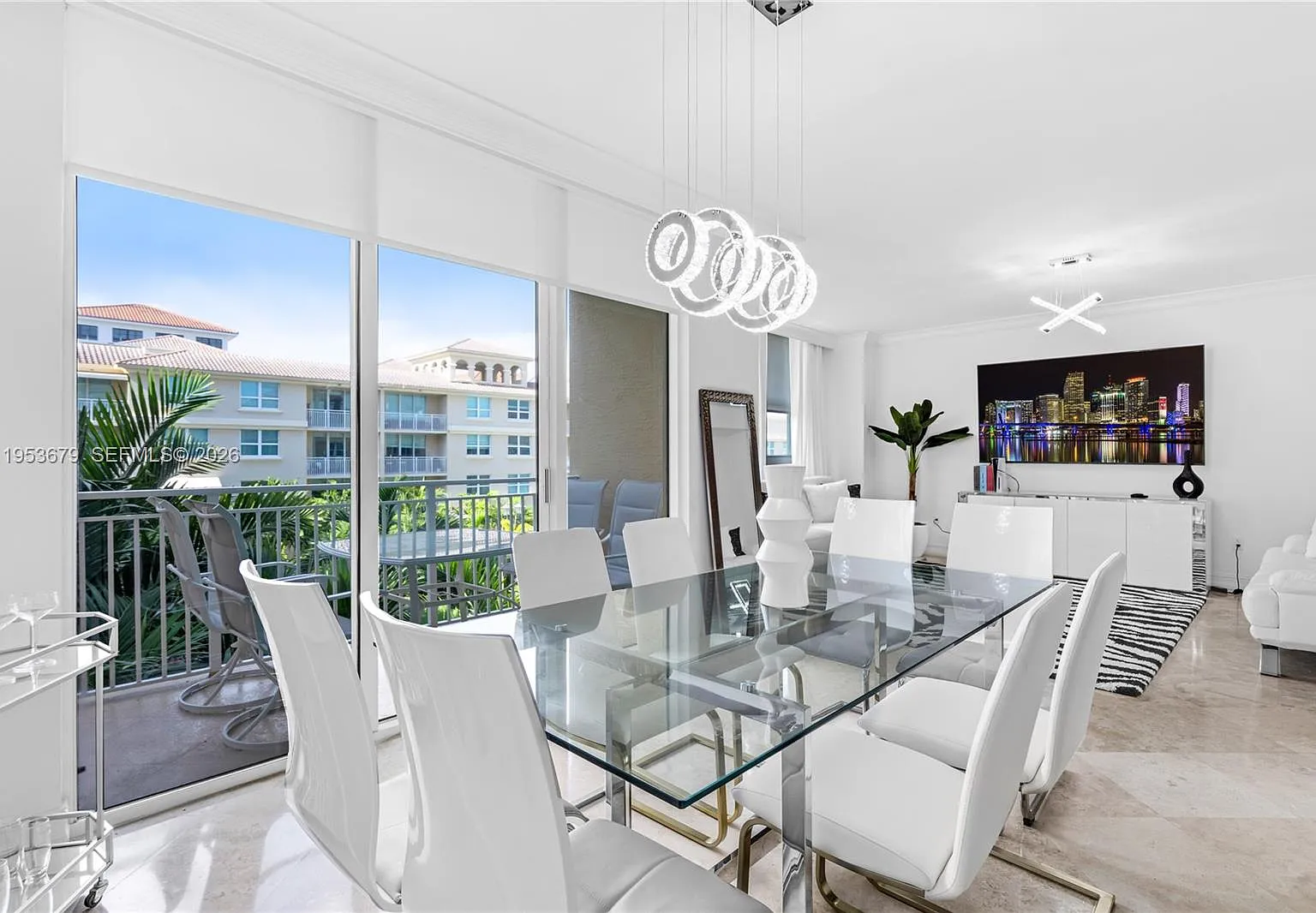 Palmetto Place Condo — Photo 1