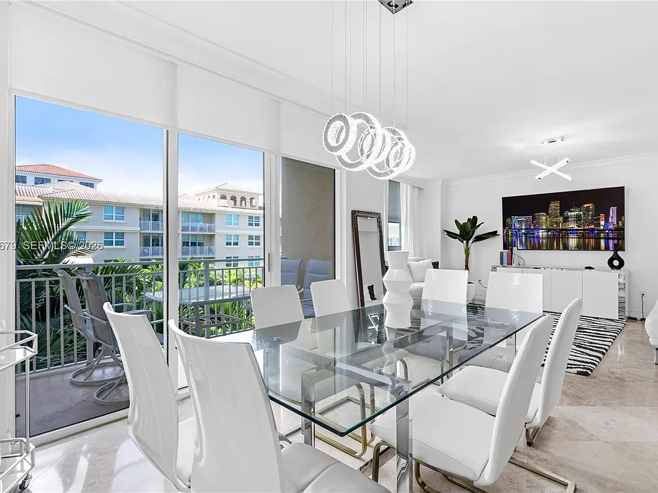 99 SE Mizner Blvd #Penthouse 16