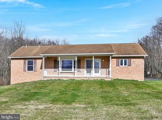 112 Forge Dam Rd, Hamburg, PA 19526