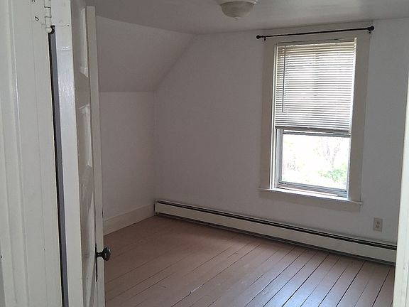 4th image of 86-88 Mascoma St Unit 4