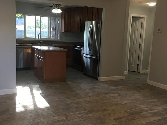 4th image of 7242 10th St N