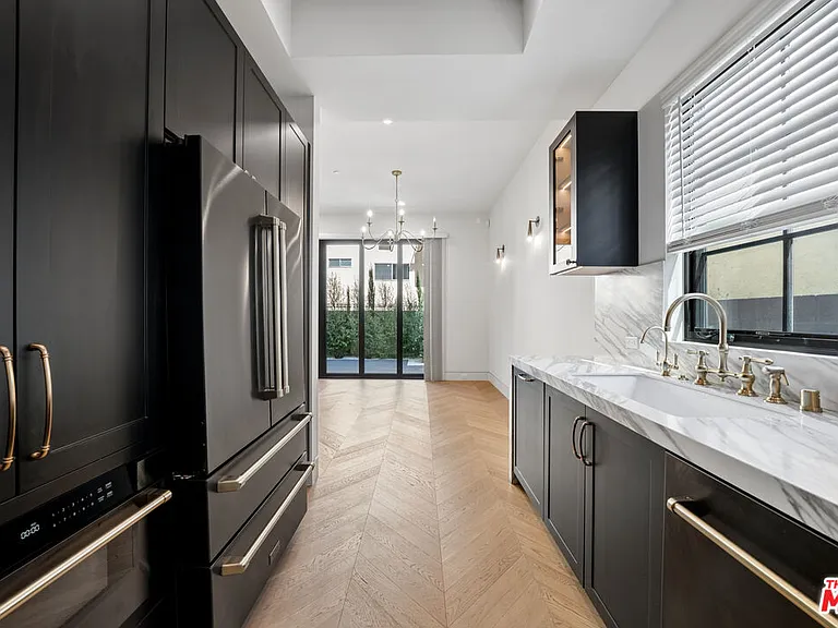 652 Huntley Dr #103 — Photo 7