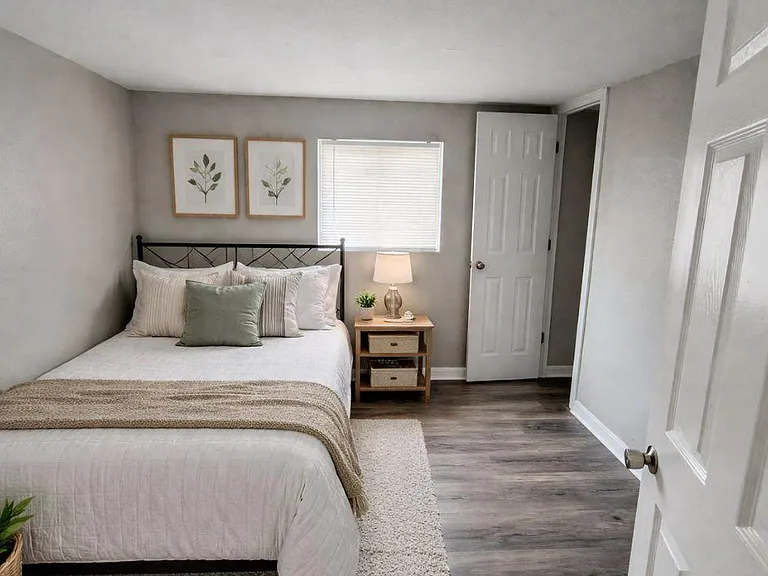 Auburndale Estates — Photo 4