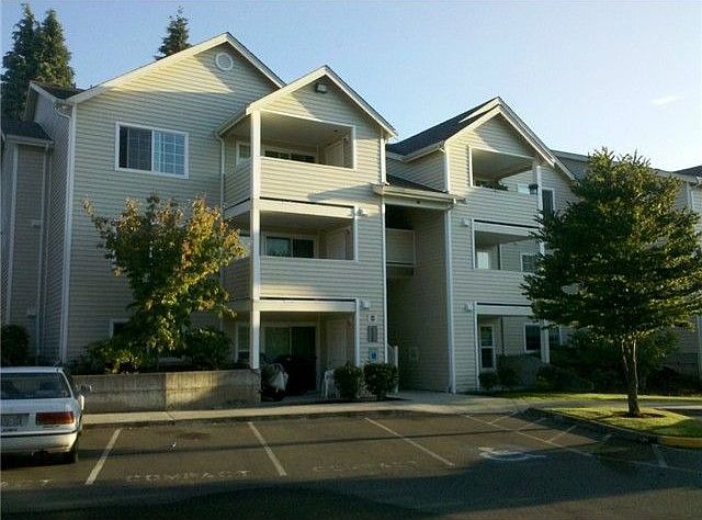 1st image of 11915 Roseberg Ave S APT 212