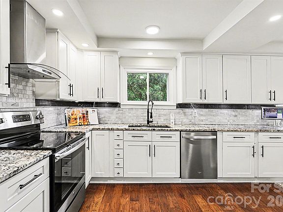 3rd image of 123 Old Bell Rd