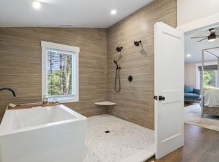 792 Berry River Rd, Barrington, NH 03825