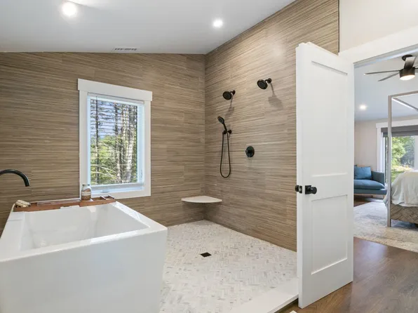 516 Berry River Road, Barrington, NH 03825
