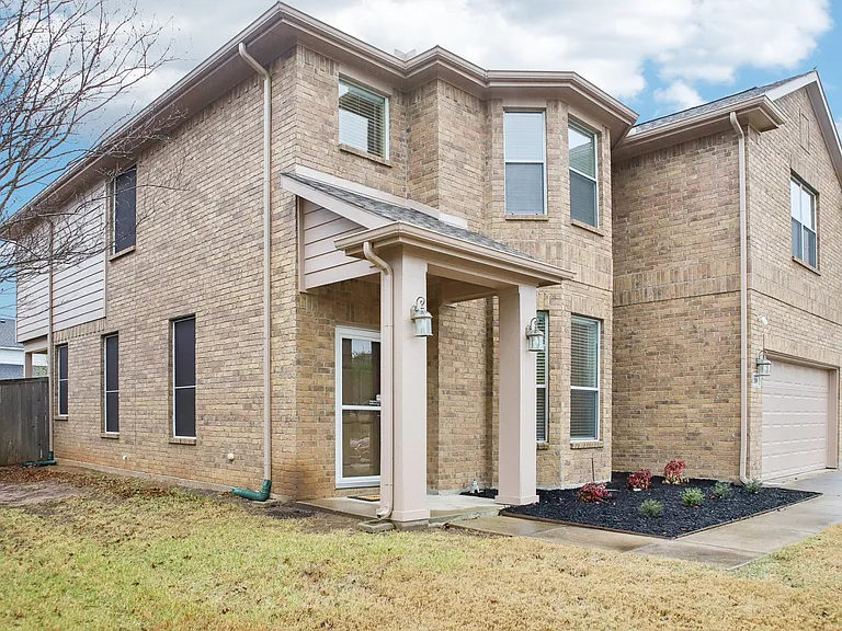 208 Wenrick Dr — Photo 25