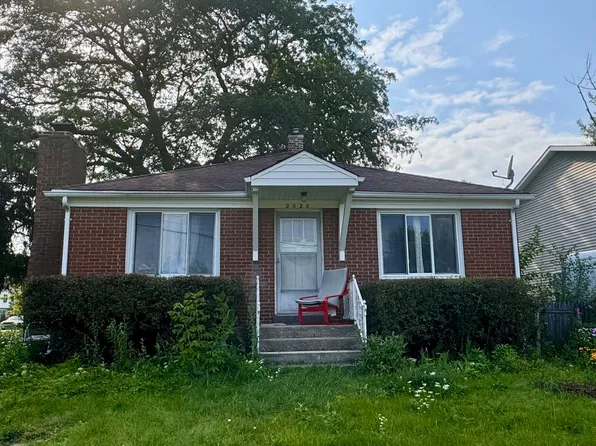 2020 N Frolic Ave, Waukegan, IL 60087