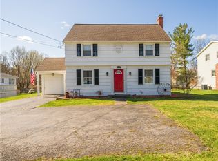 1971 Penfield Rd, Penfield, NY 14526