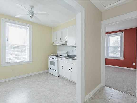 4th image of 120 Central Ave
