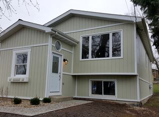 26071 W Ingleside Ave, Ingleside, IL 60041