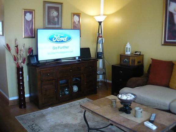 4th image of 6050 21st St N APT 12