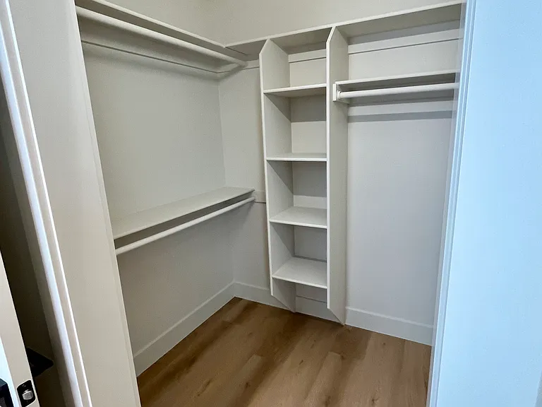 1622 W Antler Ave — Photo 11