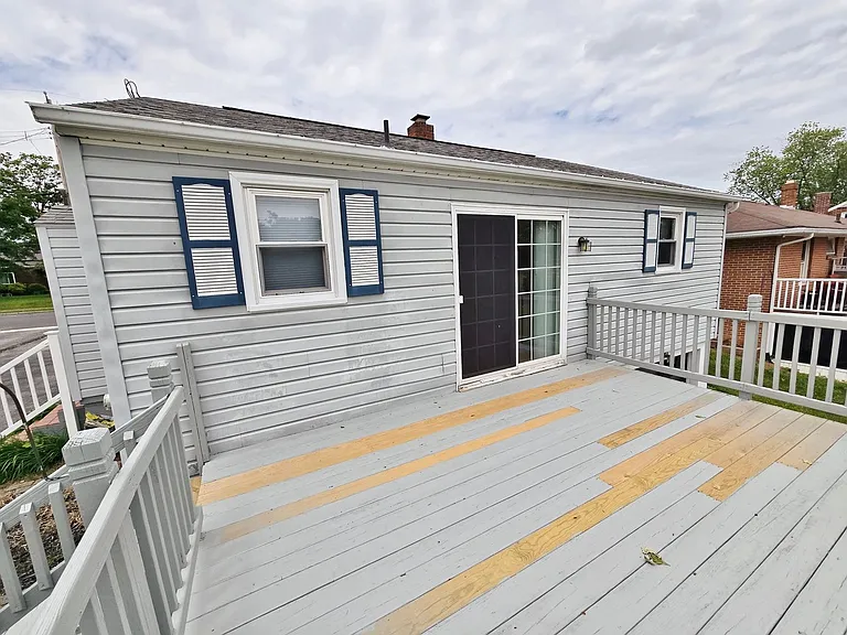 125 Grant Dr — Photo 37