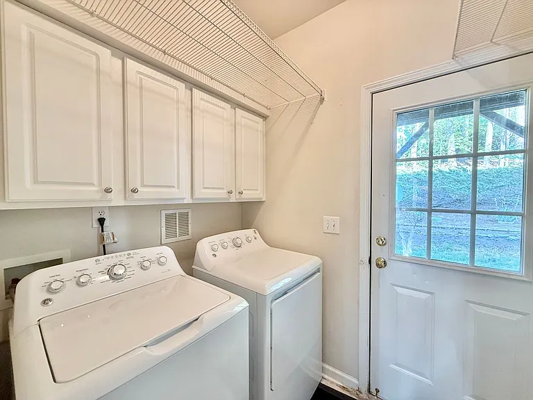311 Coral Creek Ln — Photo 6