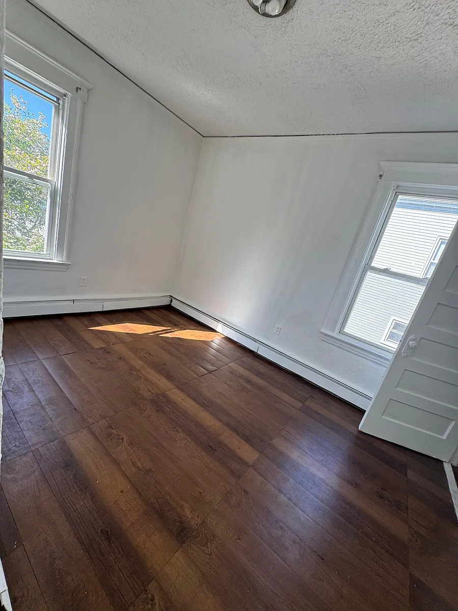 Building Photo - 155 Kearny Ave #2