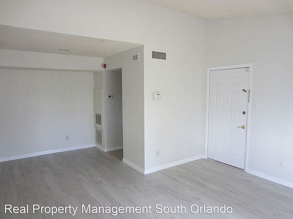 3rd image of 3732 Idlebrook 214 Cir